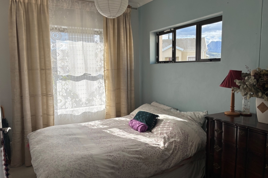 2 Bedroom Property for Sale in Guldenland Western Cape